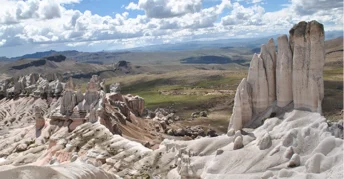 Bosque de Piedras Choqolaqa | Trekking y Paisajes Fantásticos Full Day