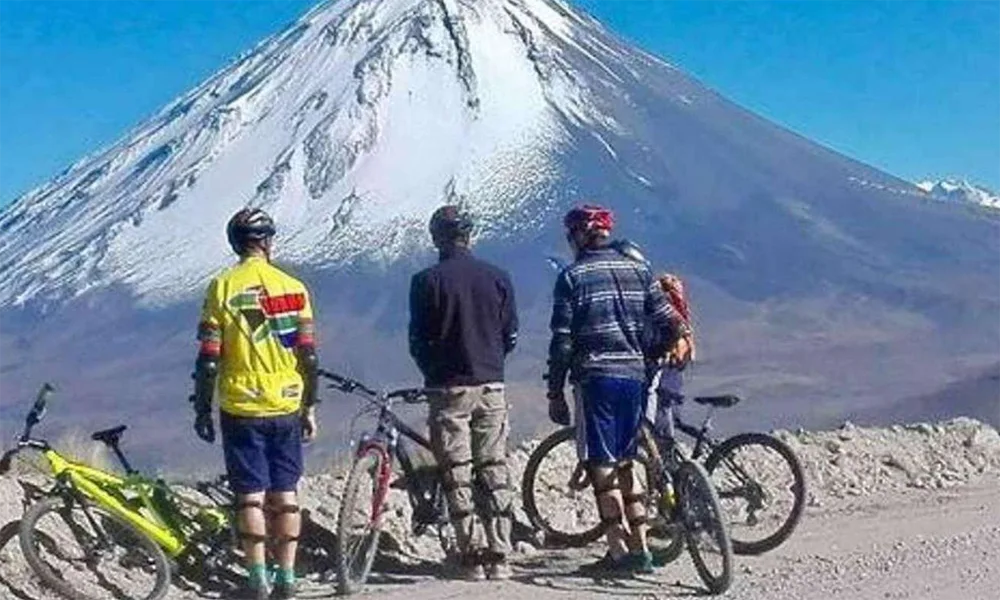 Tour en Bicicleta al Volcán Pichu Pichu | Aventura Andina en Arequipa