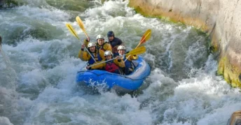 Rafting Medio Día en el Río Chili | Deporte y Paisaje en Arequipa