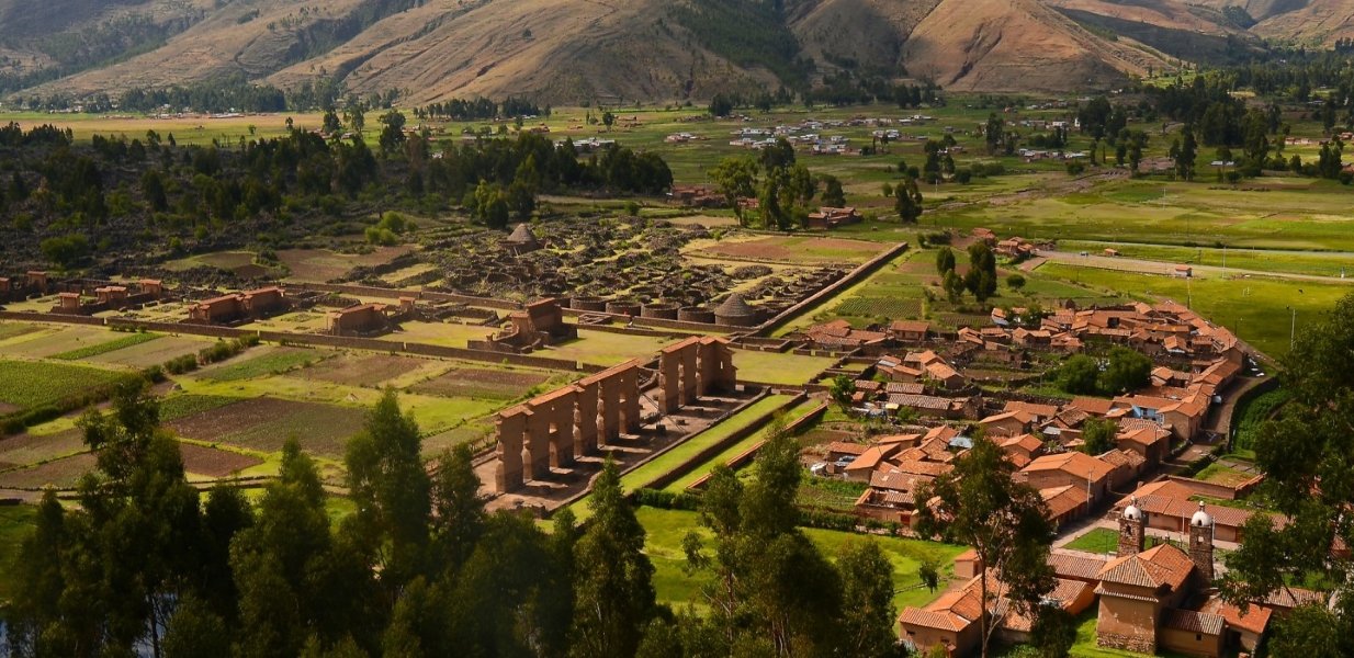 complejo arqueologido de Raqchi