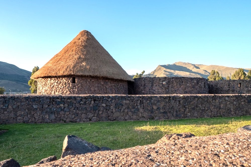 Complejo Arqueologico de Raqchi