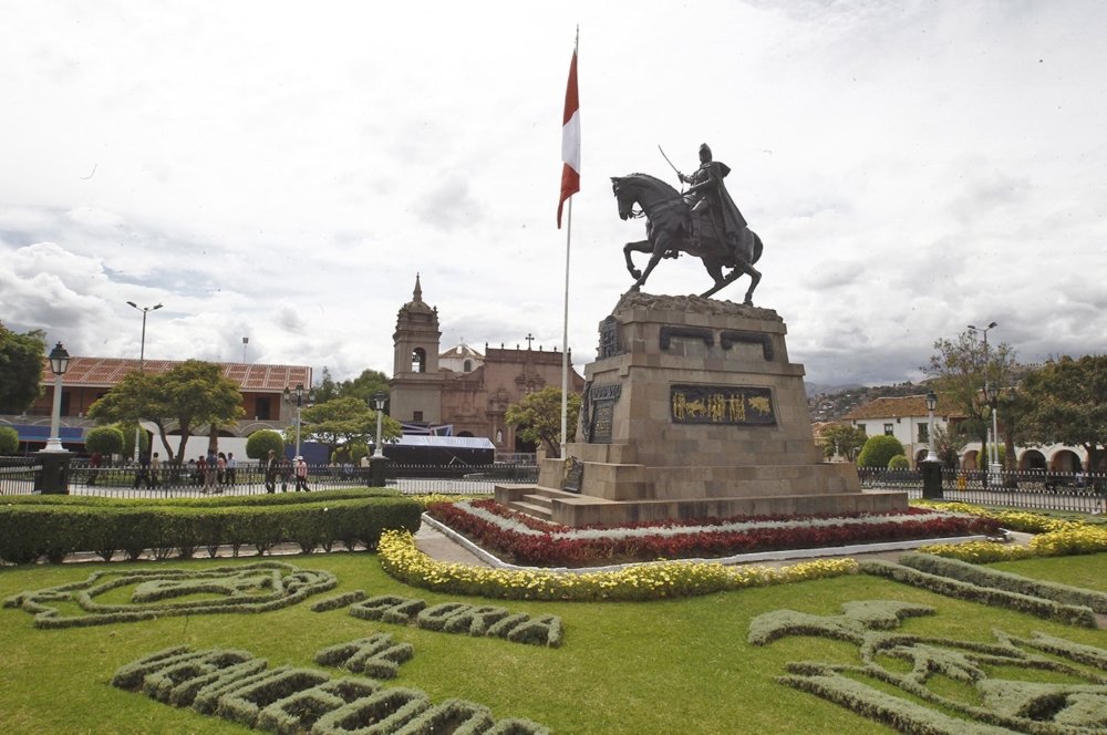 plaza mayor de humanga