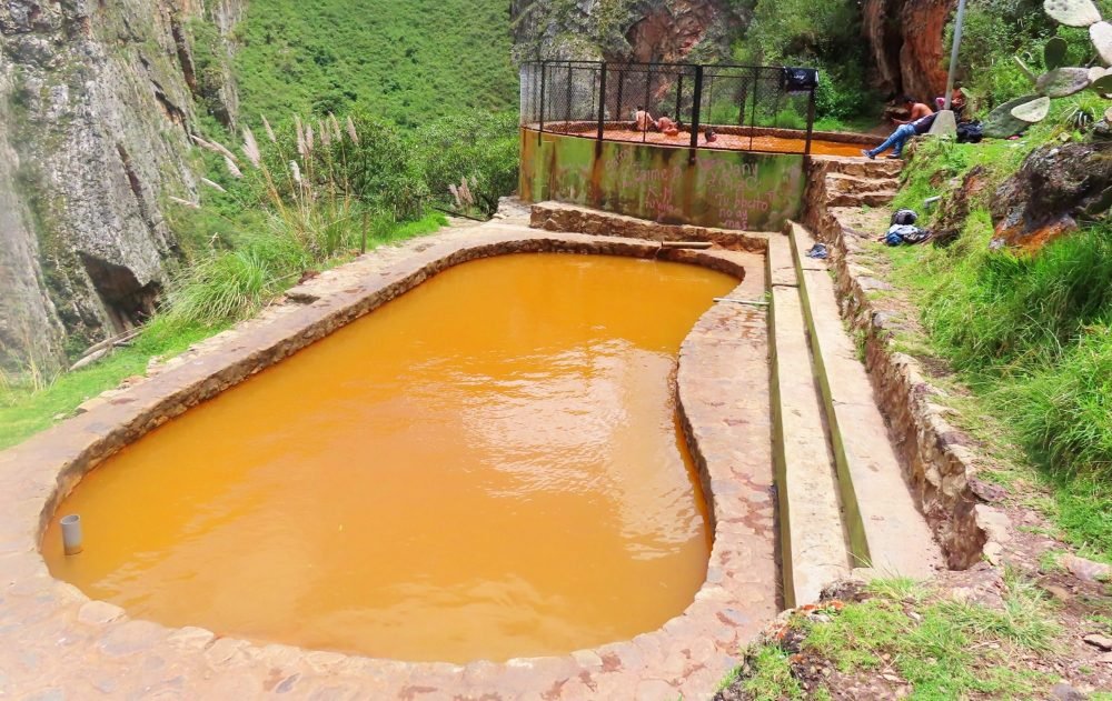 aguas termales el eden