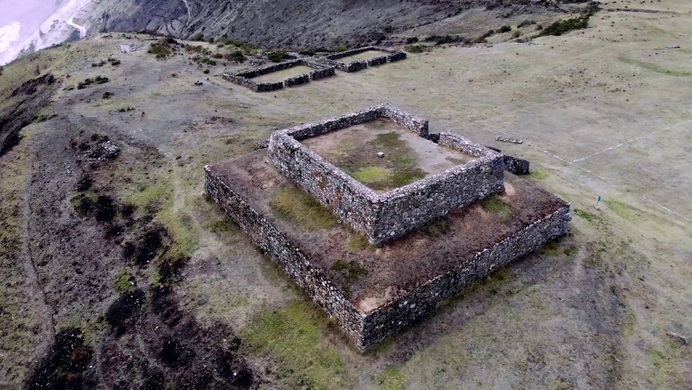 complejo arqueológico de curamba