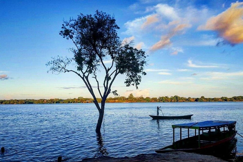 laguna yarinacocha