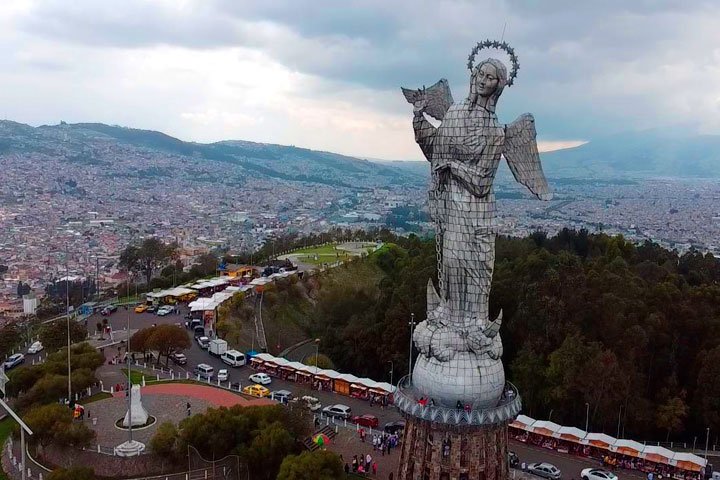 Virgen del Panecillo