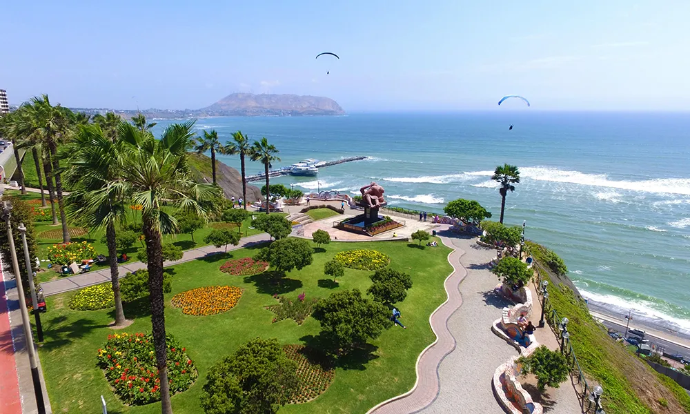 Alquiler de auto en Lima: ¿conviene? tráfico y estacionamiento