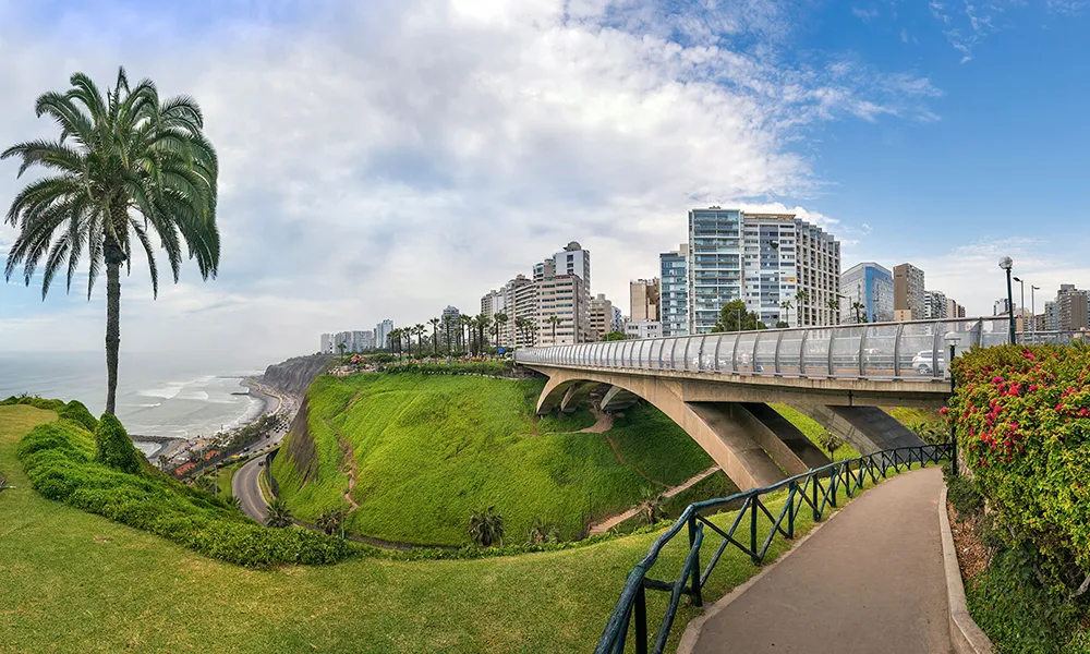 Seguridad nocturna en Miraflores y Barranco para turistas colombianos