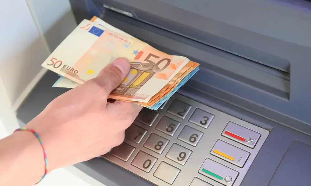 Cajeros en Lima: comisiones a tarjetas mexicanas y cómo evitar pagar de más