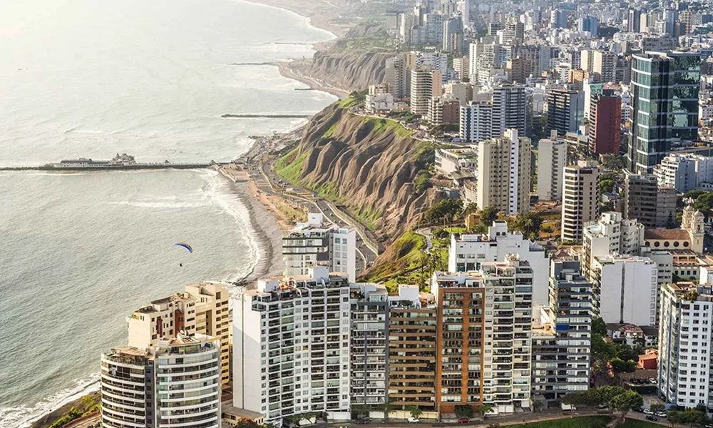 Internet y cobertura en Lima: guía completa para turistas colombianos