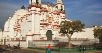 IGLESIA Y MONASTERIO EL CARMEN