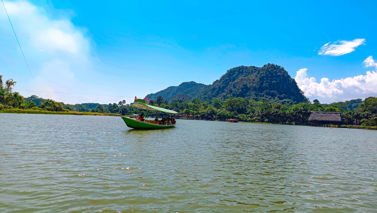Laguna de los Milagros (Huánuco)