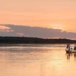 Sunset River Cruise — Crucero al Atardecer por el Río Madre de Dios