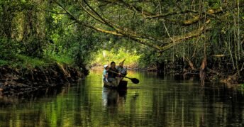 Puerto de Atalaya y cuenca del río Ucayali