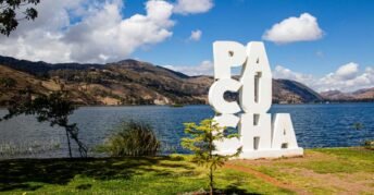 la Laguna Pacucha – Apurímac